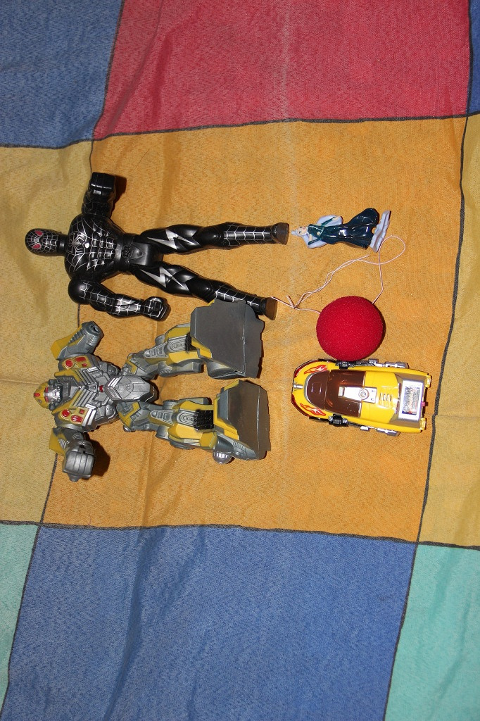 Одежда игрушки подарю Одежда игрушки подарю